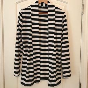 Light weight sweater w/ elbow patches